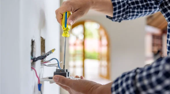 خدمة كهربائية | Electrical Service